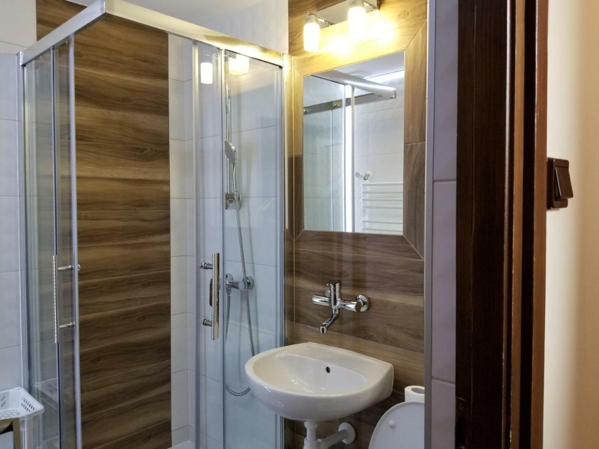 Malgosia Regionalna - 10 Minut Na Piechote Do Stoku Narciarskiego I Term Bania - Posilki Serwowane W Budynku Obok Bialka Tatrzanska Dış mekan fotoğraf